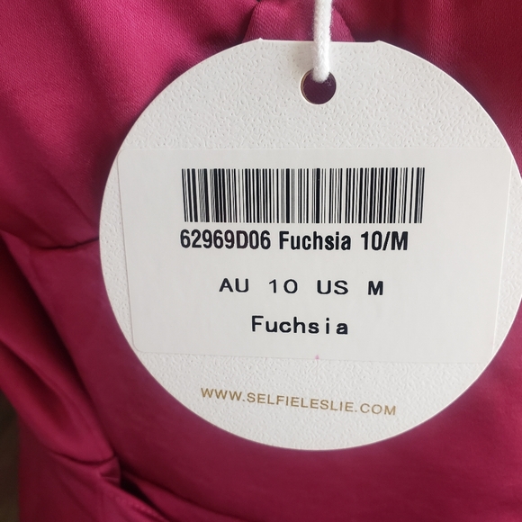 Selfie Leslie Aphrodite Molded Bust Angel Sleeve Wrap Dress Fuchsia - Picture 6 of 7